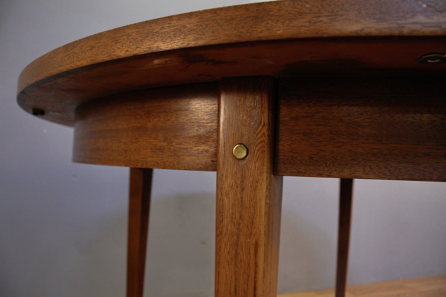 Memphis "First" Chair