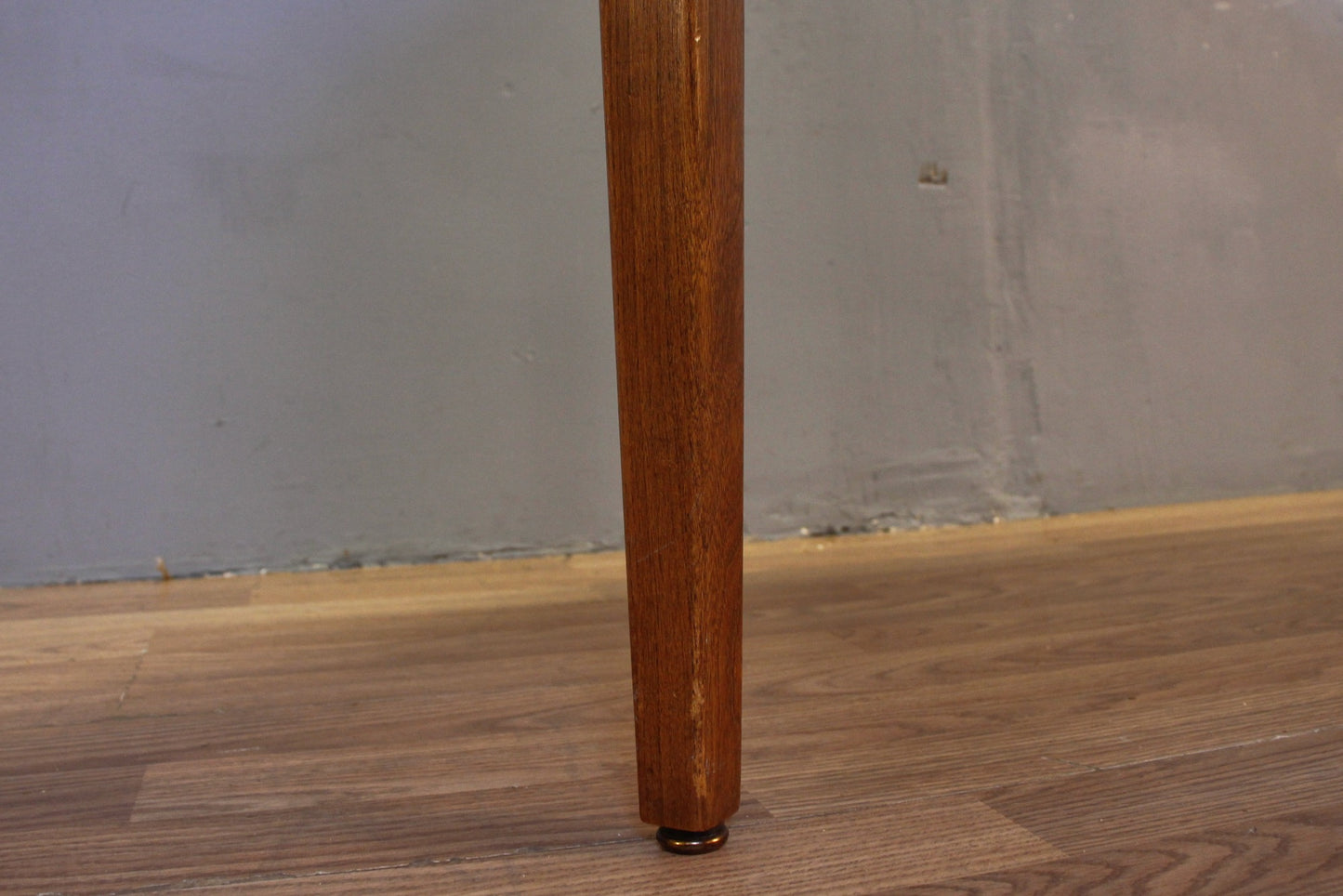 Memphis "First" Chair
