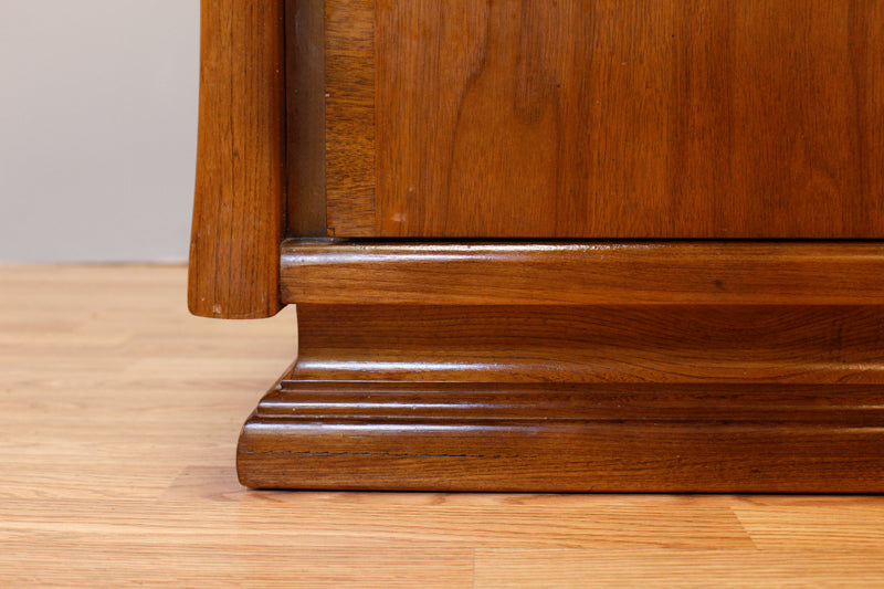 Wide Red Lion 2-Drawer End Table - ONLINE ONLY