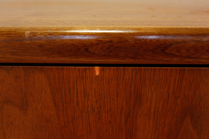 Wide Red Lion 2-Drawer End Table - ONLINE ONLY