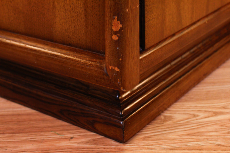 Wide Red Lion 2-Drawer End Table - ONLINE ONLY