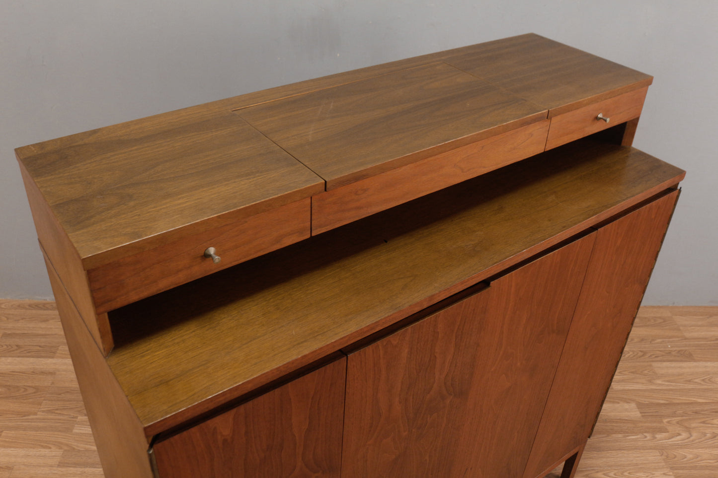 Paul McCobb 7-Drawer Bachelor's Chest