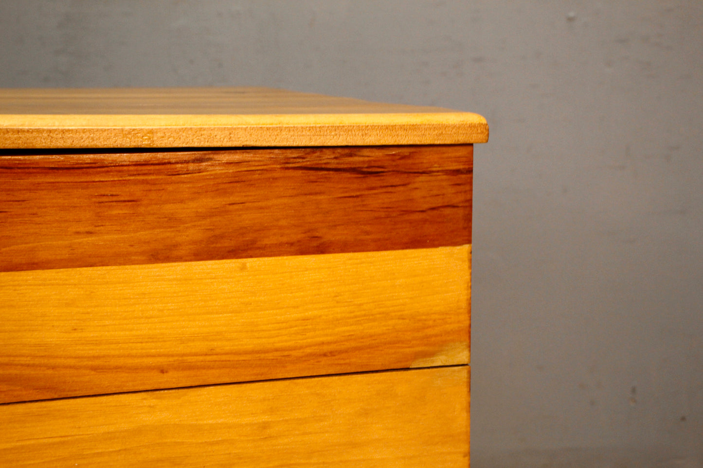 Pine Plank Trunk