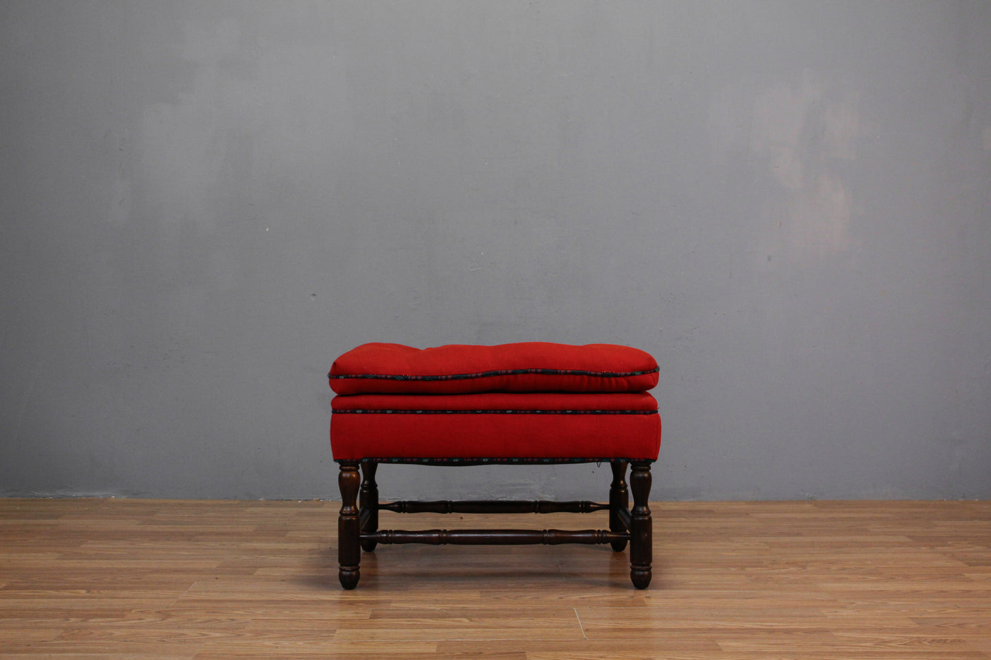 Scarlet Ottoman