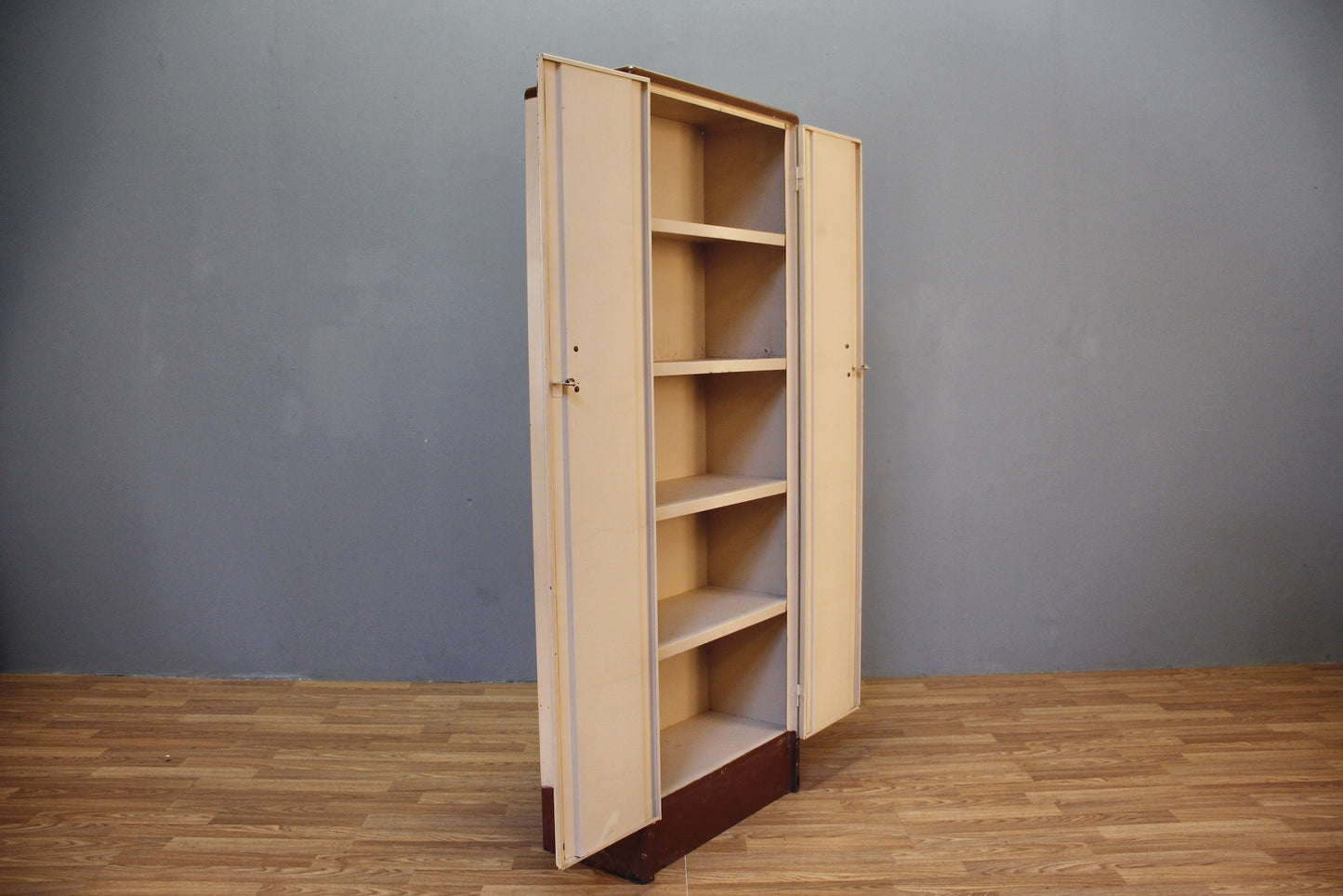 White & Brown 2-Door Locker