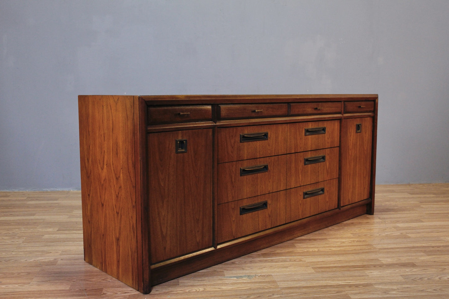 Mid Century Speckled Walnut 6-Drawer Credenza