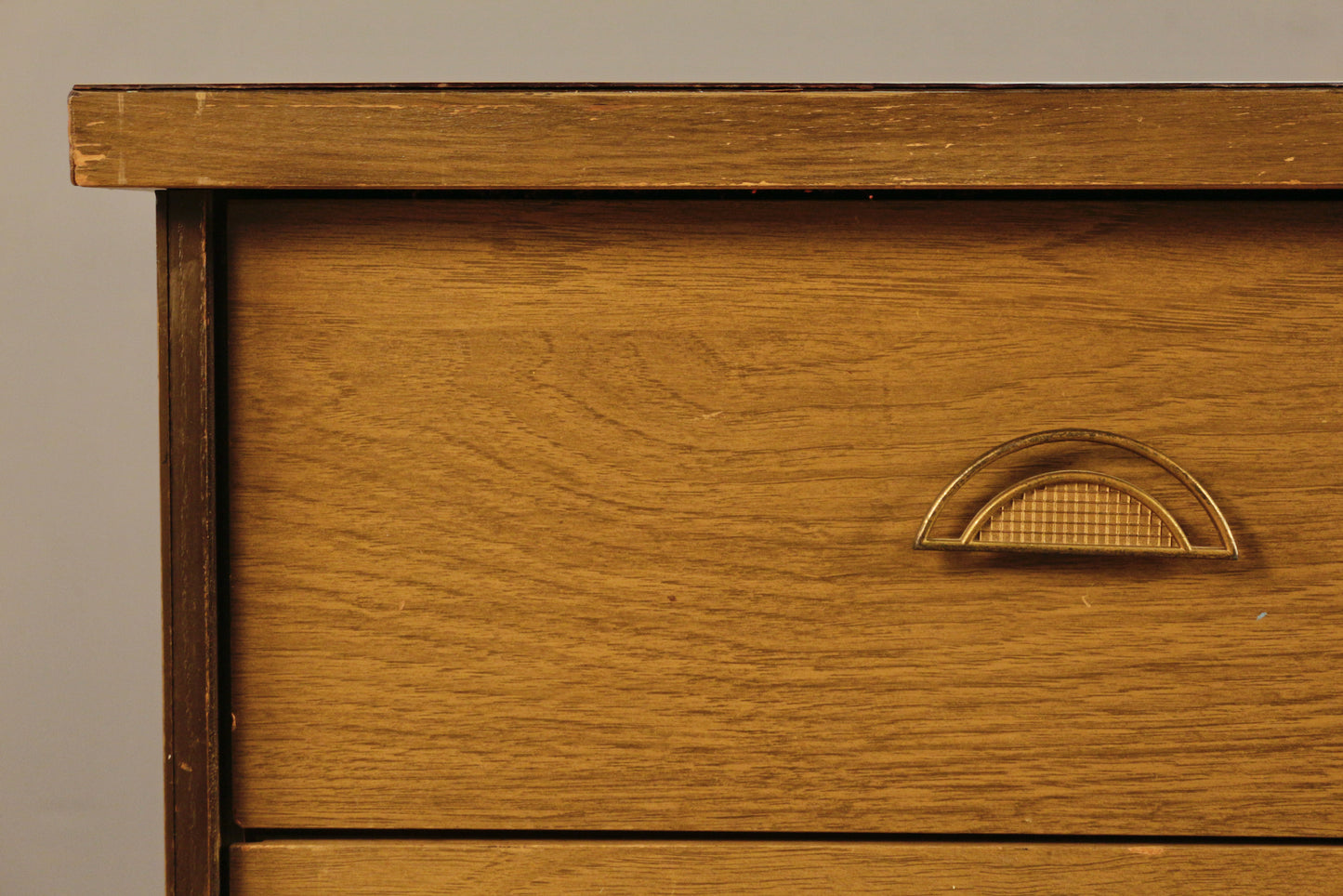 Mid Century Laminate 6-Drawer Dresser