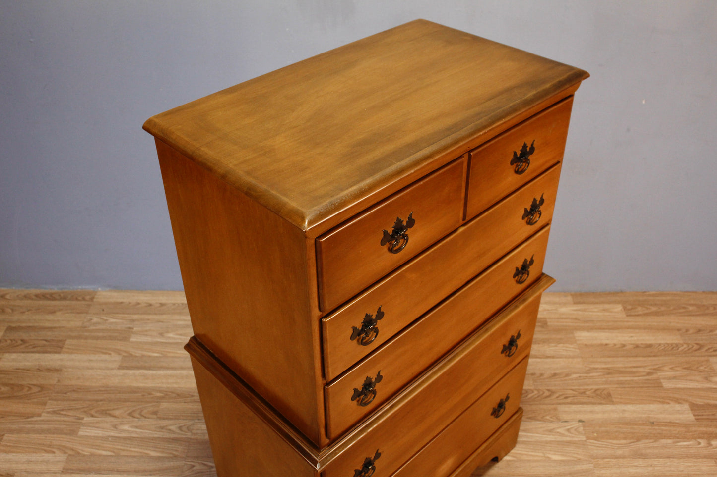Country Maple 5-Drawer Dresser