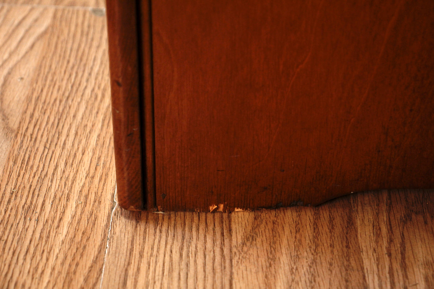 Country Maple 5-Drawer Dresser