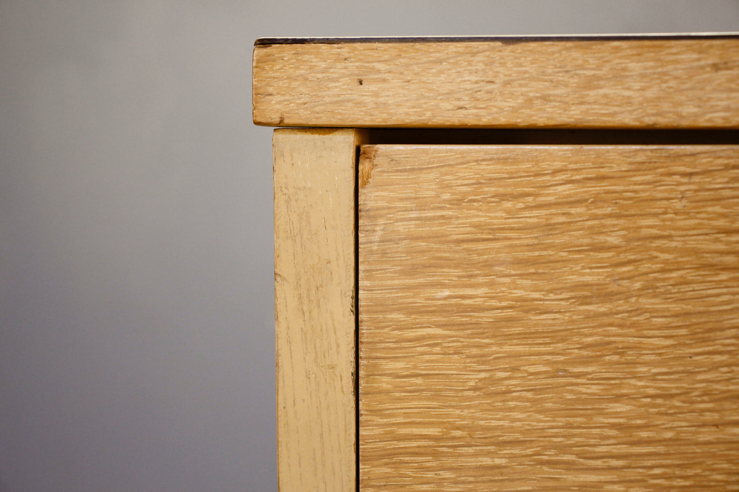 Ash Blonde & Laminate 4-Drawer Dresser