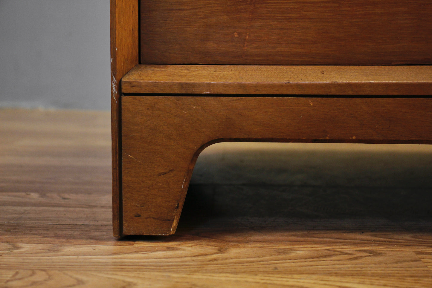 Baumritter Birch & Laminate 4-Drawer Desk