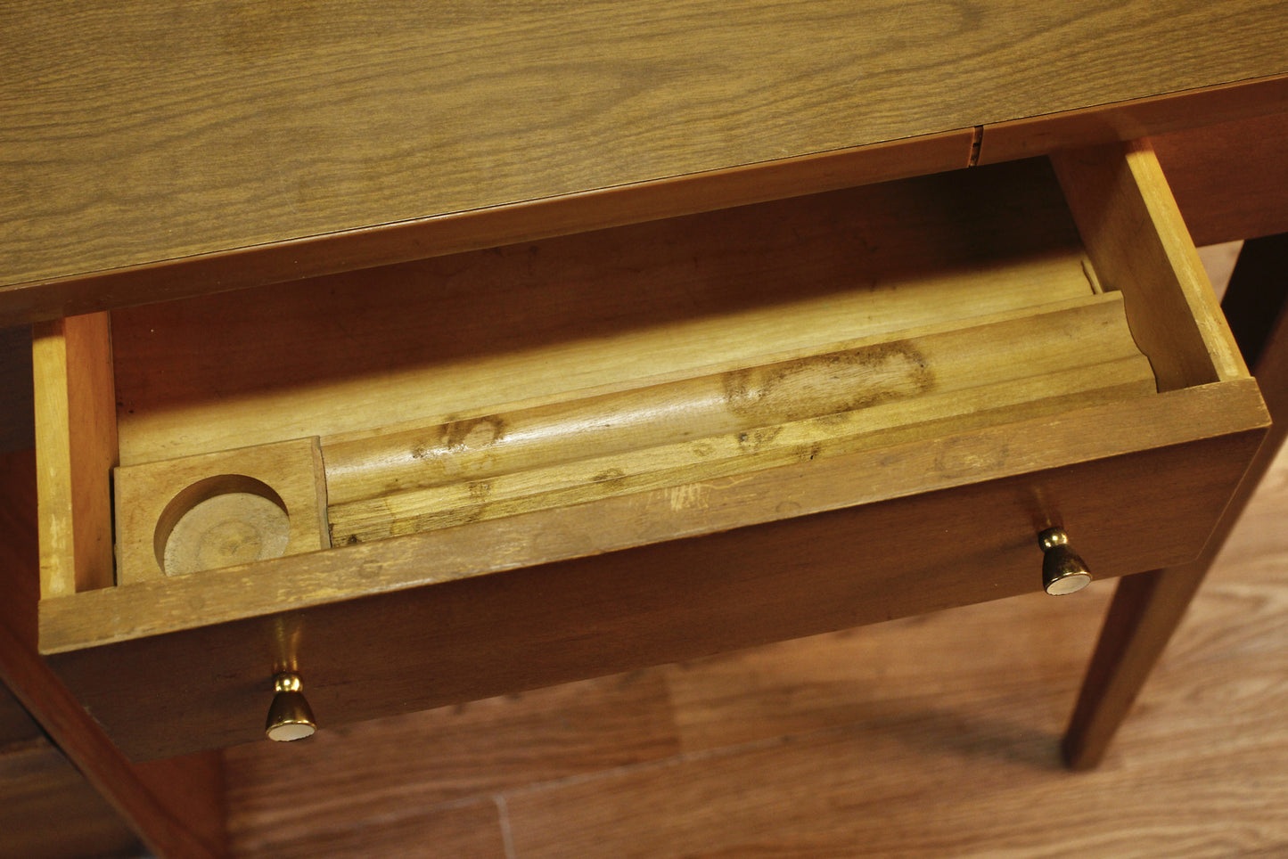 Baumritter Birch & Laminate 4-Drawer Desk