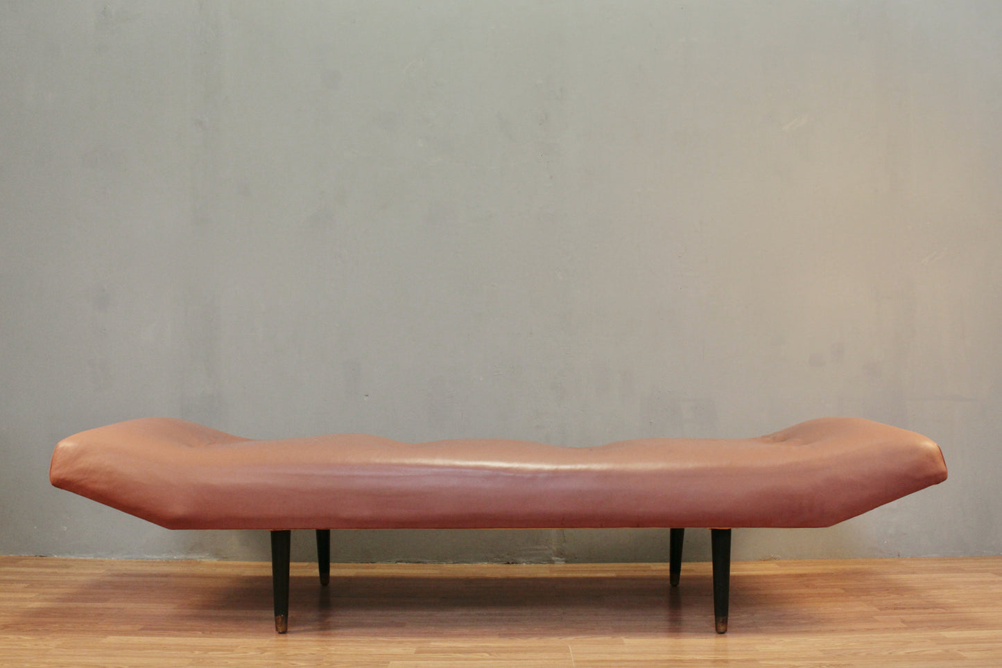 Large Pink Tufted Psychiatrist's Daybed - ONLINE ONLY