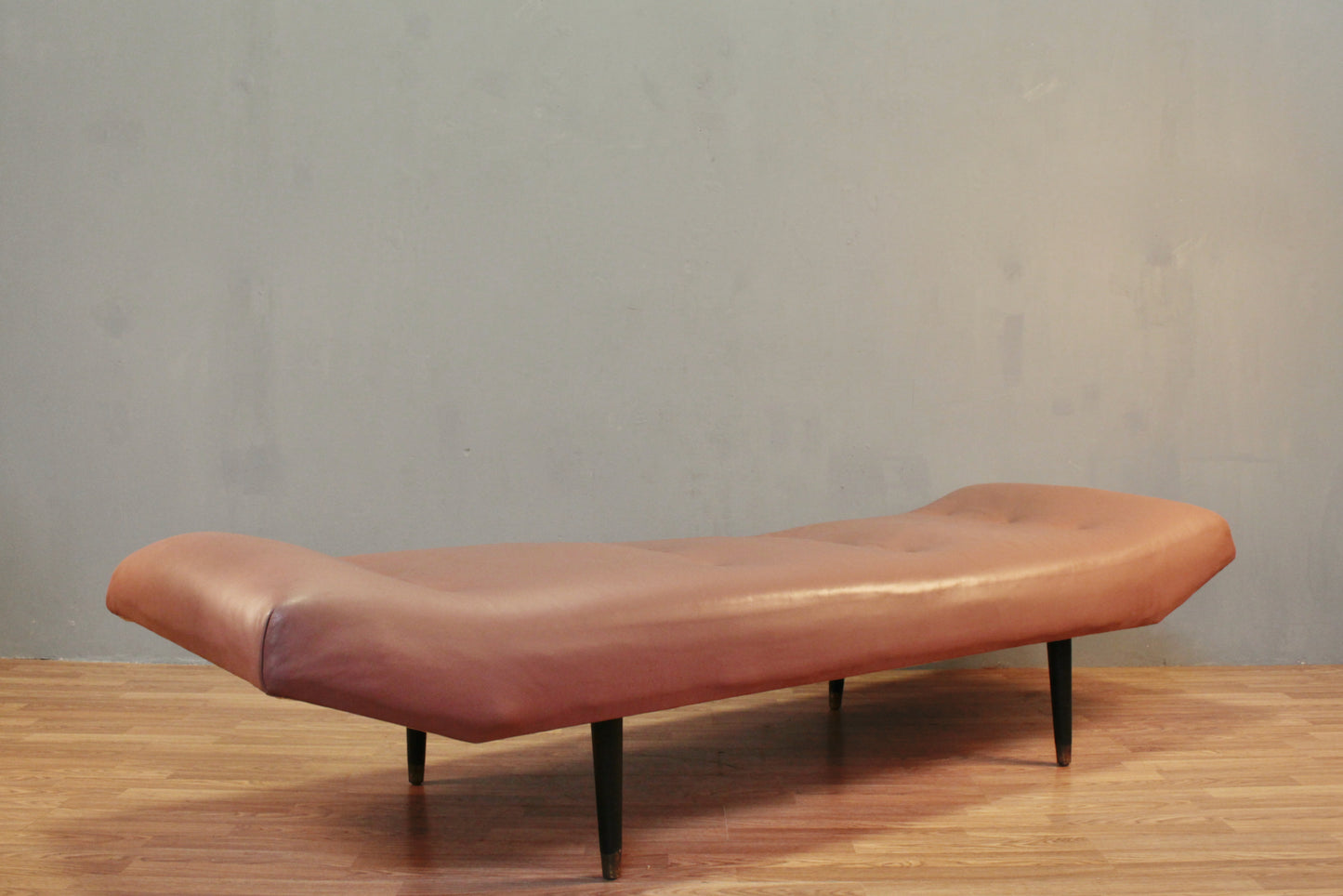 Large Pink Tufted Psychiatrist's Daybed - ONLINE ONLY