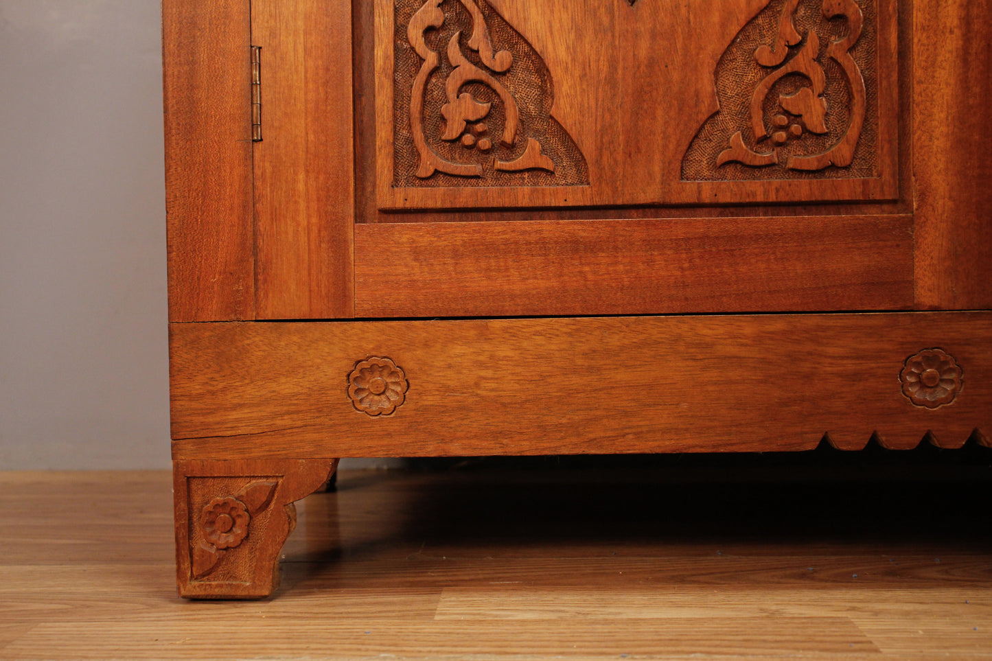 Slim Mid Century Gray 3-Drawer End Table