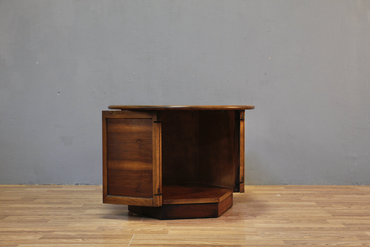 Lane Drum 2-Door End Table - ONLINE ONLY