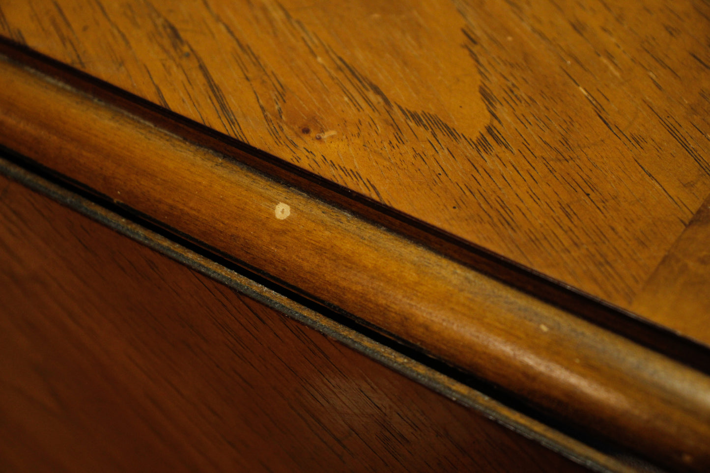 Oak Drop-Leaf 1-Drawer End Table