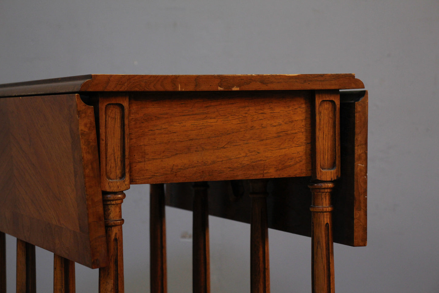 Oak Drop-Leaf 1-Drawer End Table