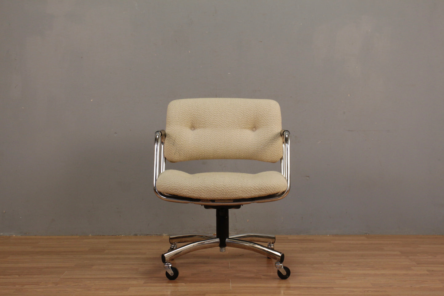 Steelcase Chrome & Ivory Rolling Desk Chair