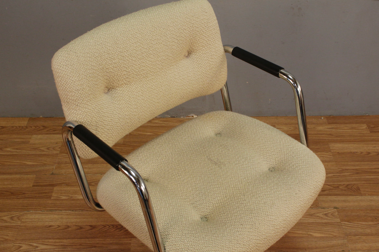 Steelcase Chrome & Ivory Rolling Desk Chair