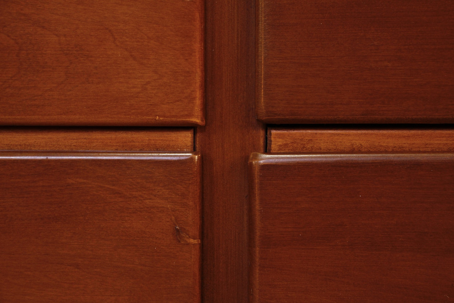 Country Maple 6-Drawer Dresser