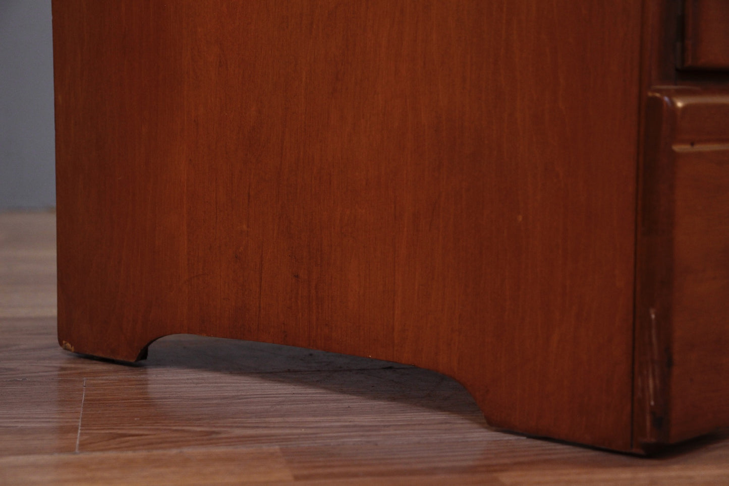 Country Maple 6-Drawer Dresser