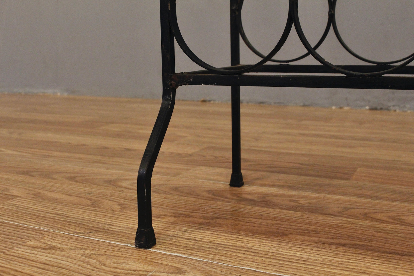 Slim Standing Iron Wine Rack