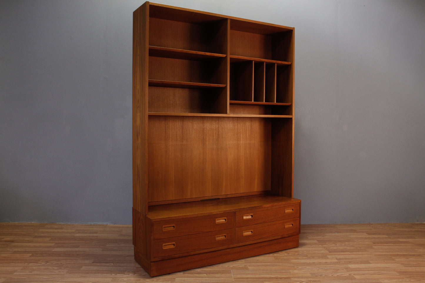 Large Poul Hundevad Teak Media Wall Unit