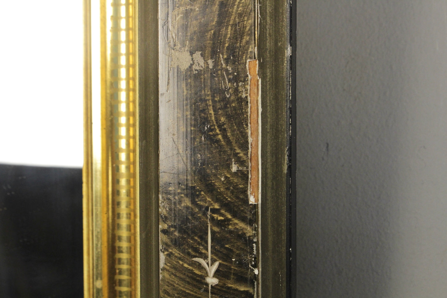Small Floral Laminate & Gold Mirror