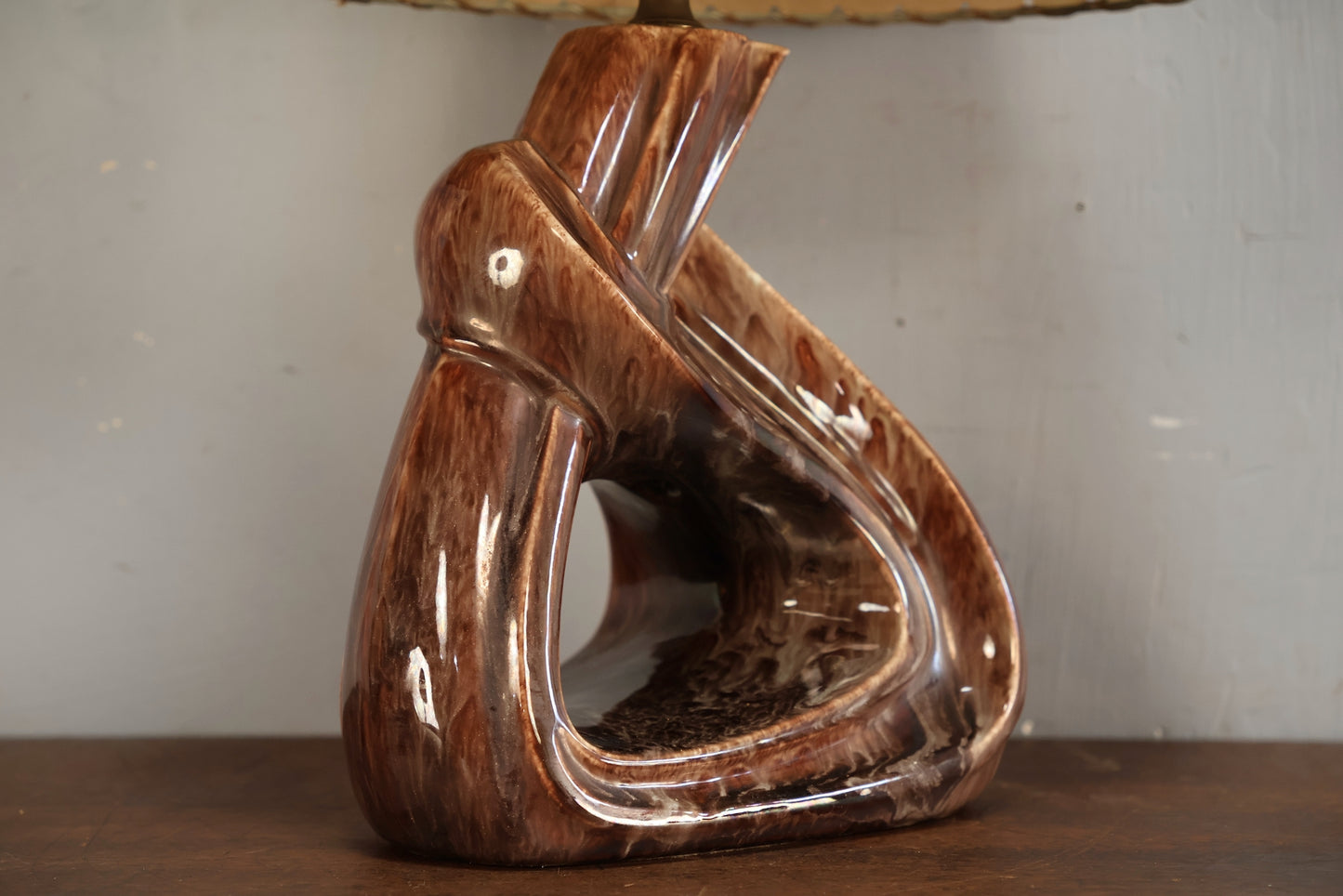 Ceramic Knot Table Lamp