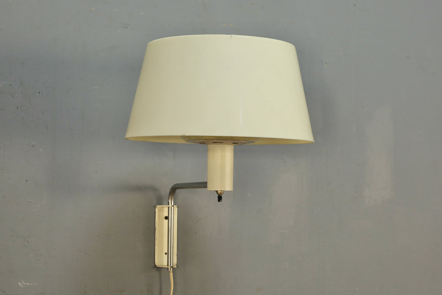 Thurston For Lightolier Plastic Sconce