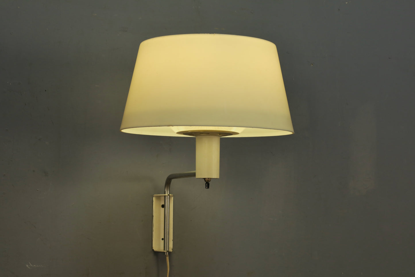 Thurston For Lightolier Plastic Sconce
