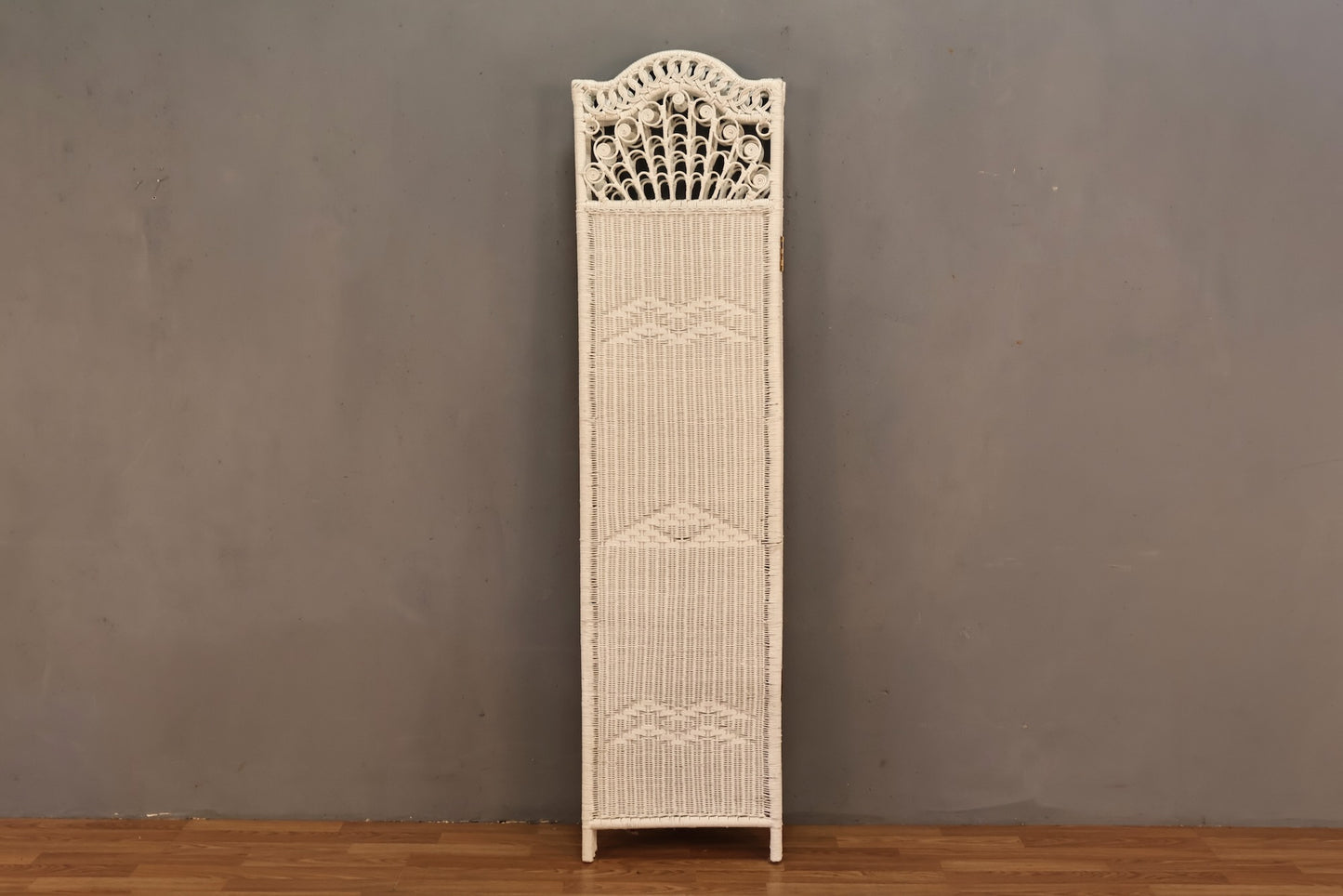 White Wicker 3-Panel Room Divider - ONLINE ONLY