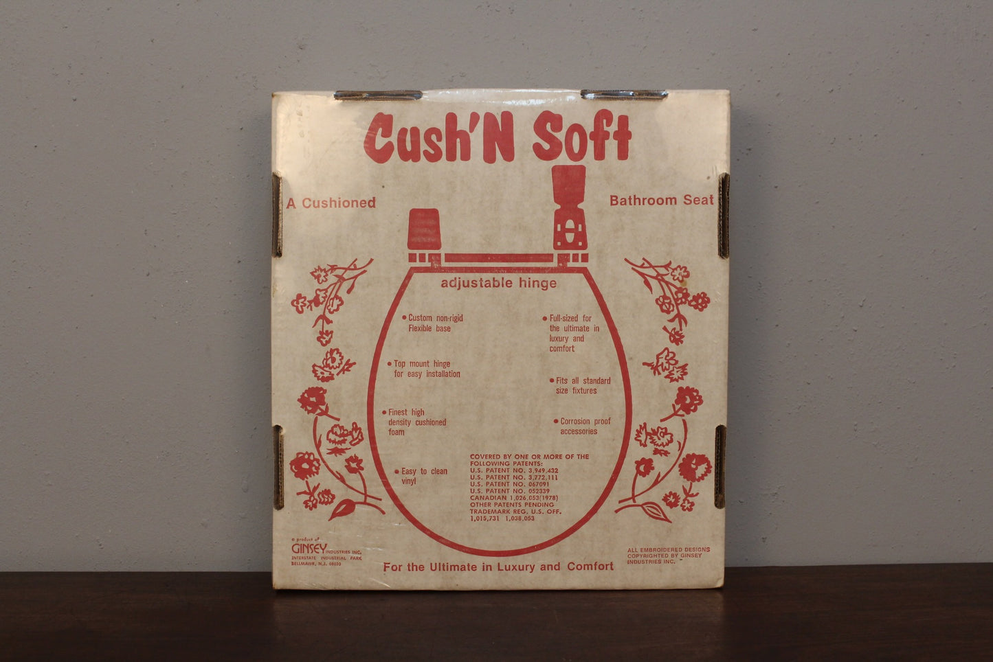 Retro Raunchy Padded Toilet Seat