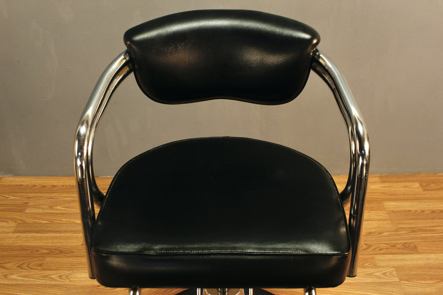 Black Vinyl & Chrome Salon Chair