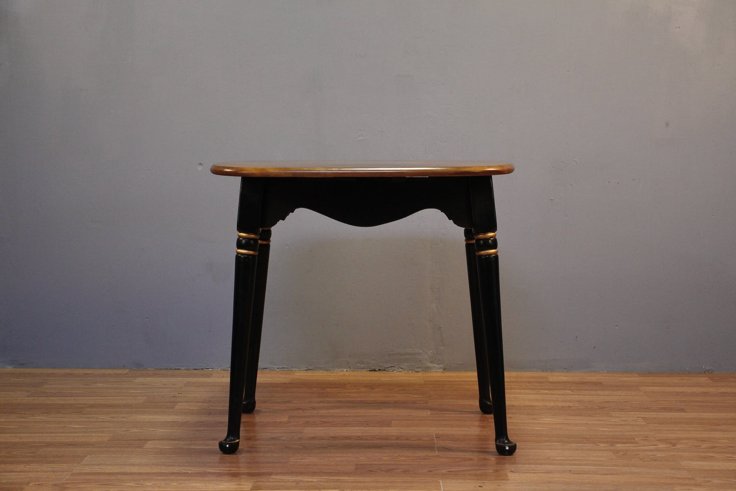 Hitchcock-Style Floral Drop-Leaf End Table