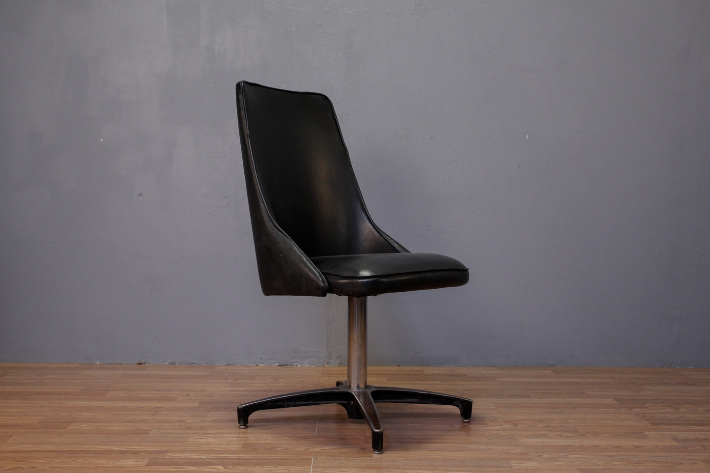 Chromcraft Black Vinyl Swivel Side Chair