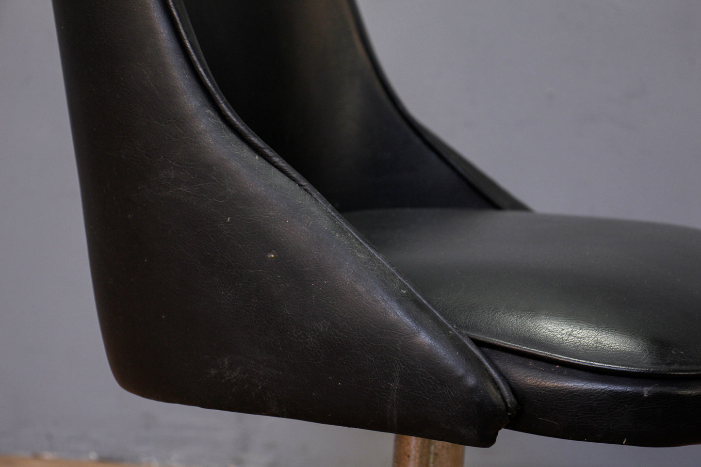 Chromcraft Black Vinyl Swivel Side Chair