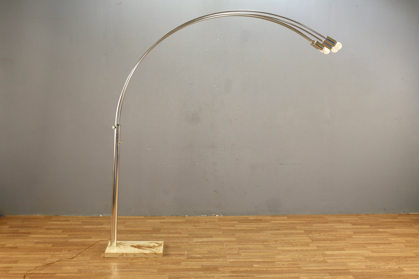 Chrome 4-Head Arc Lamp - ONLINE ONLY