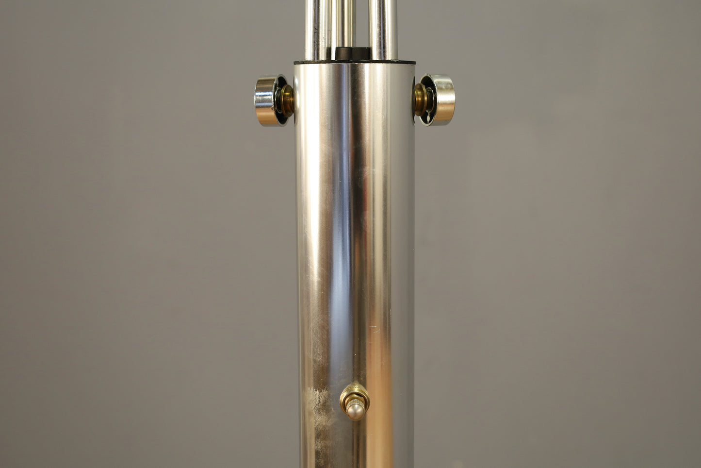 Chrome 4-Head Arc Lamp - ONLINE ONLY