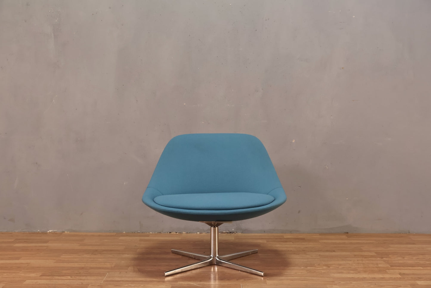 Modern "Chiara" Turquoise Swivel Lounge Chair - ONLINE ONLY