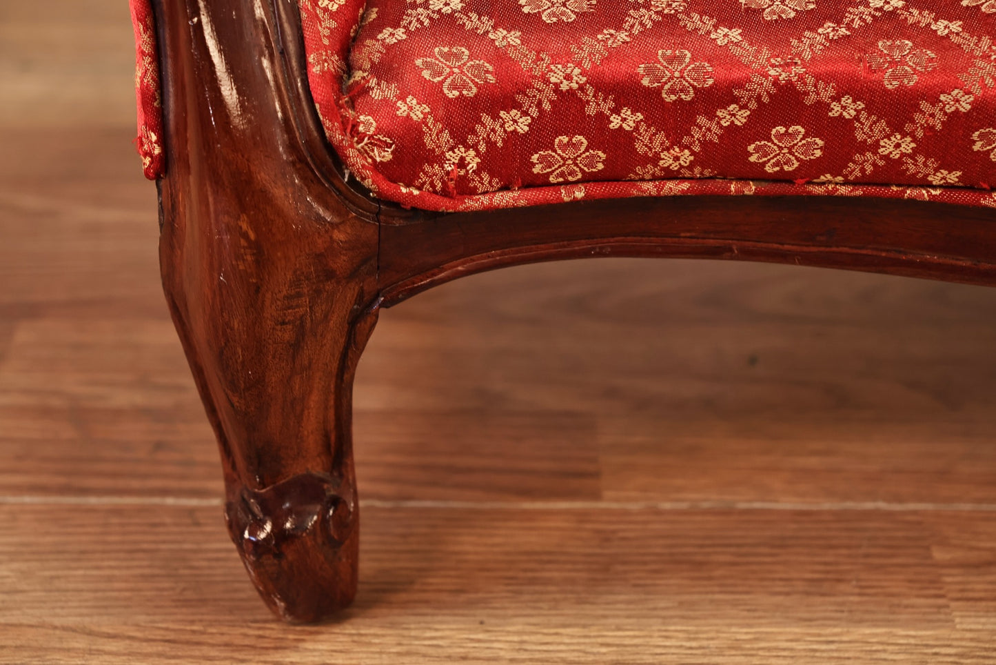 Mini Victorian Ruby Pet's Sofa