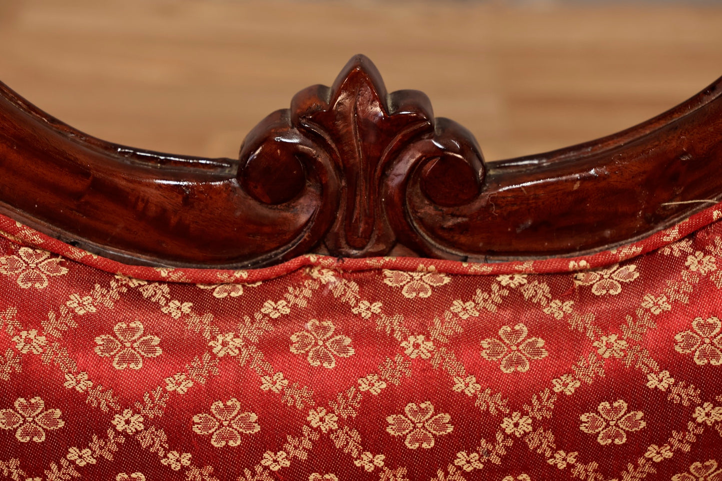 Mini Victorian Ruby Pet's Sofa
