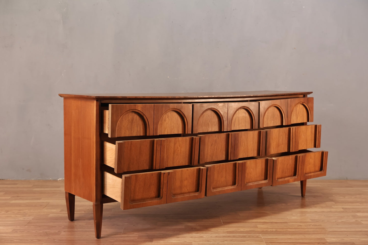 Mid Century Arched 9-Drawer Dresser