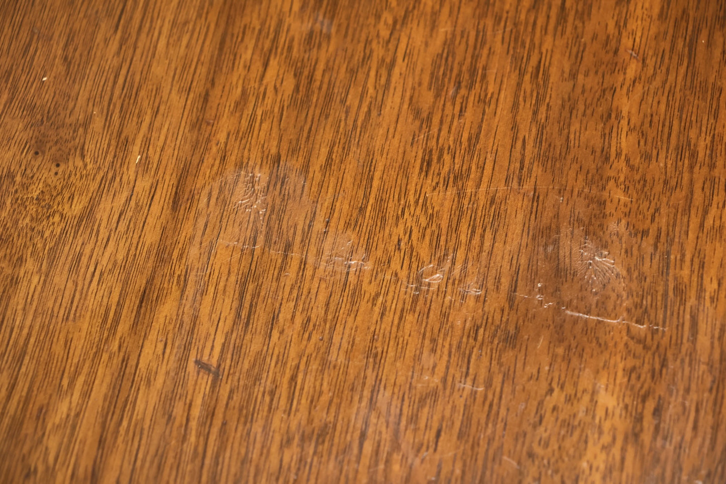 Mid Century Arched 9-Drawer Dresser