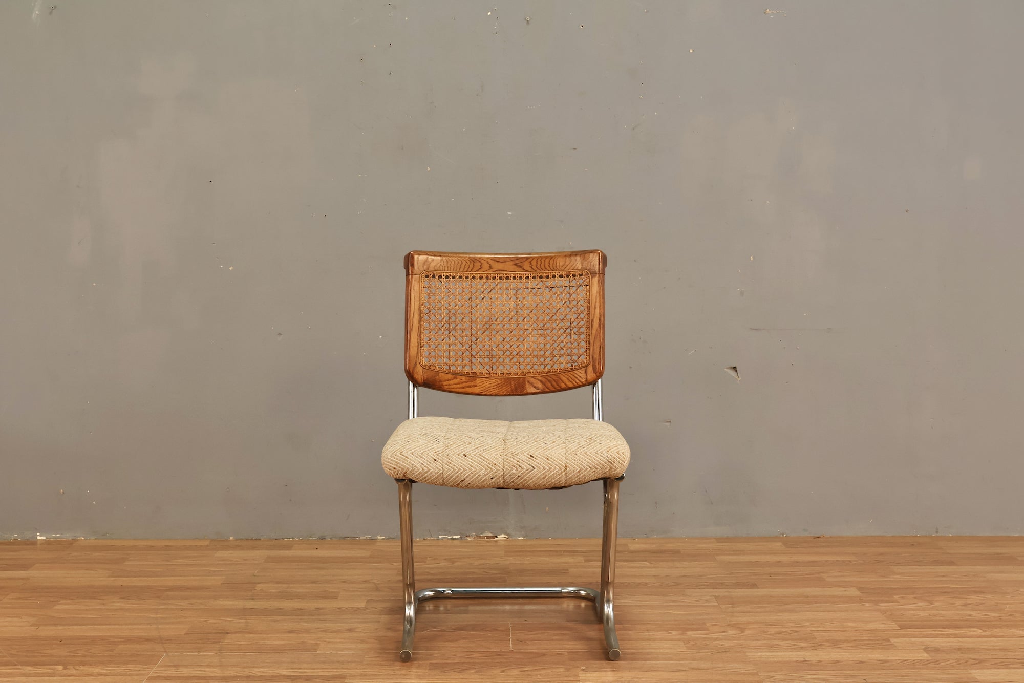 Oak & Chevron Cantilever Side Chair – Furnish Green