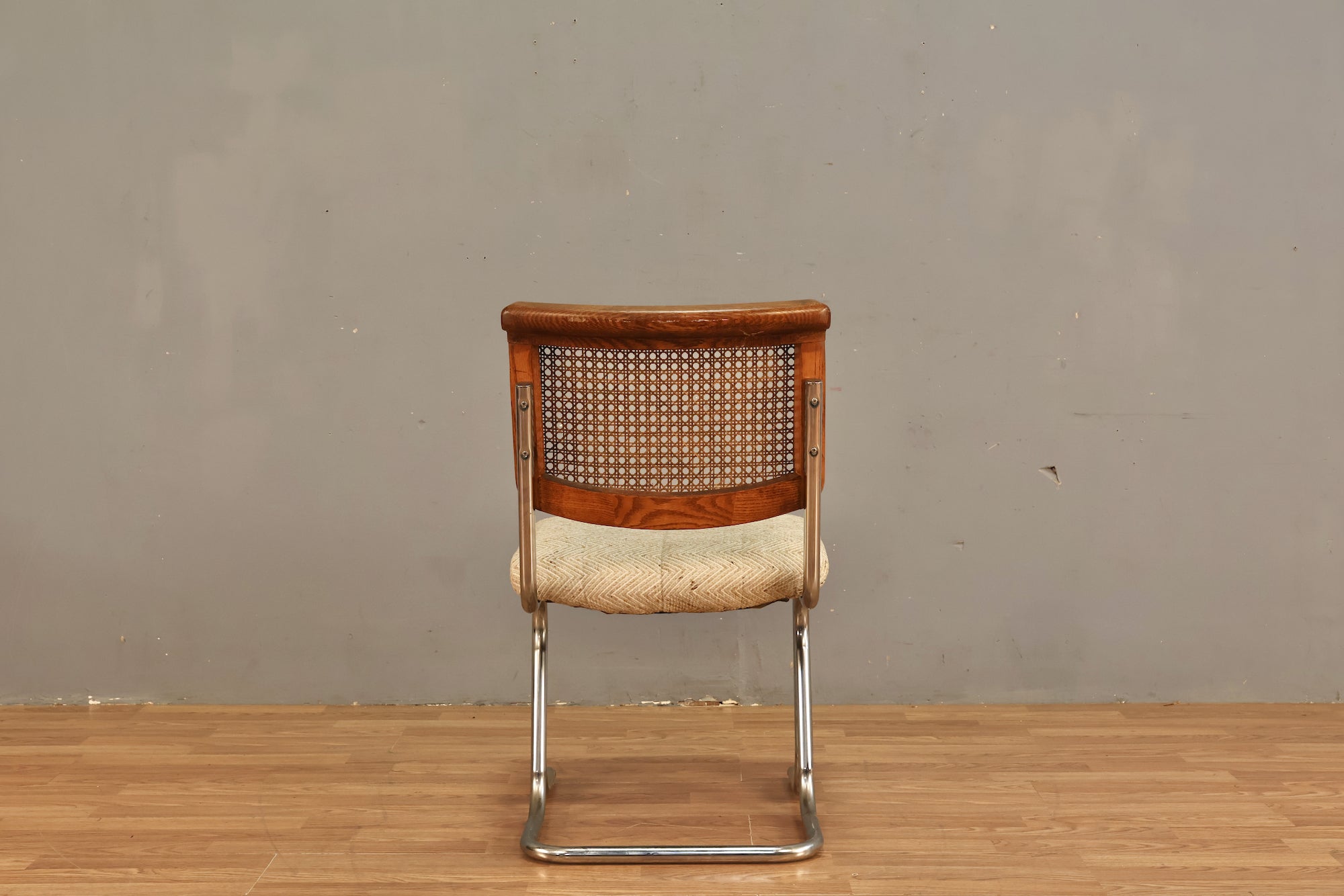 Oak & Chevron Cantilever Side Chair – Furnish Green