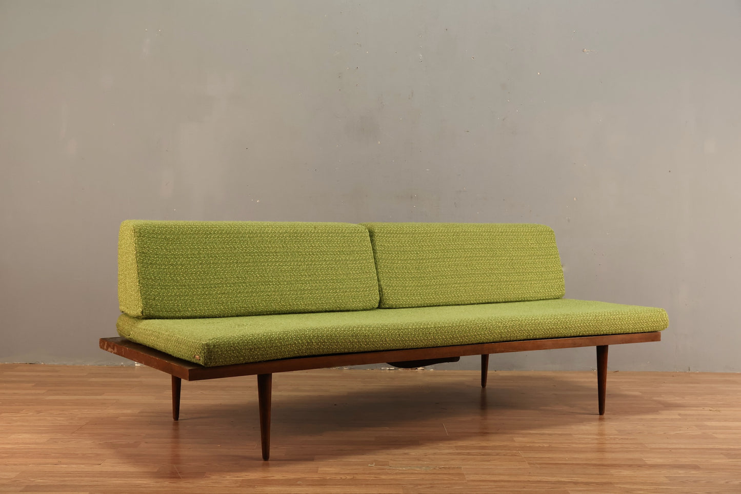Mid Century Kiwi Daybed Sofa - ONLINE ONLY