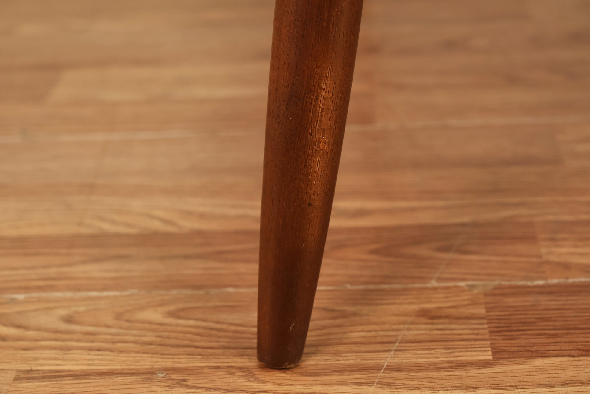 Mid Century Laminate Stepback Side Table - ONLINE ONLY – Furnish Green