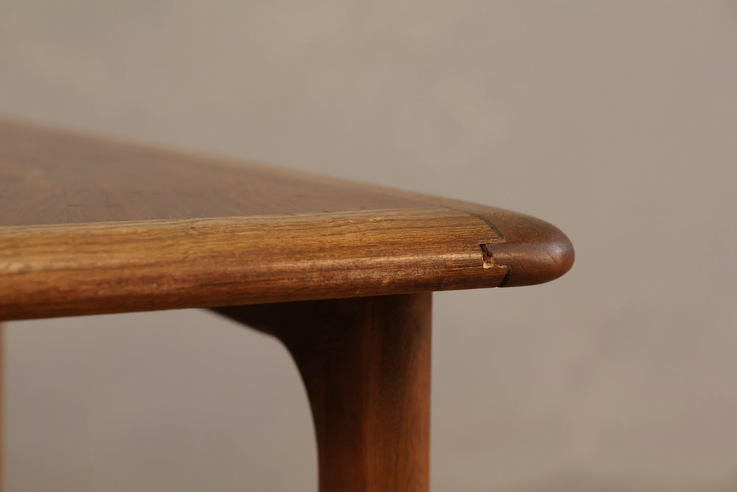 Lane Walnut & Lattice 1-Drawer End Table